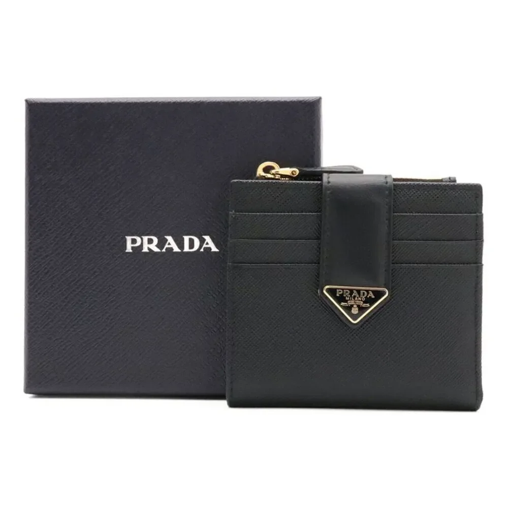 Prada delivery duty